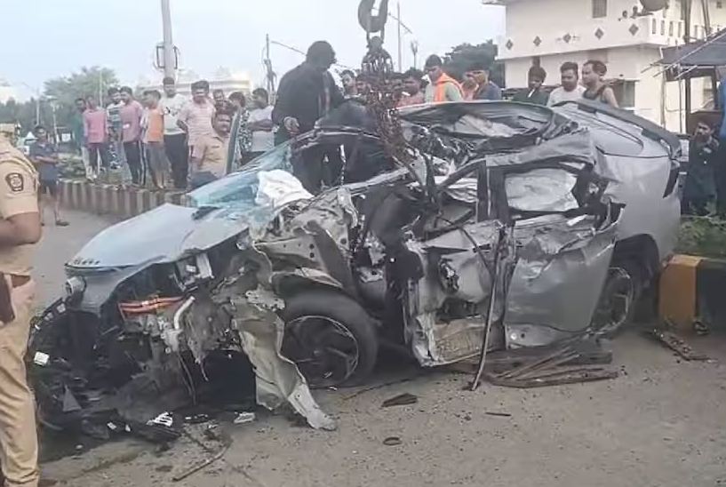 मित्राच्या बर्थ डे सेलिब्रेशनला जाताना भरधाव कारचा भीषण अपघात; अल्पवयीन दोघांचा जागीच मृत्यू