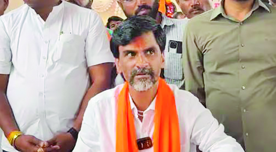 सर्व मागण्या मान्य करा अन्यथा सरकारची जिरवणार ! मराठा आंदोलक मनोज जरांगेंचा थेट इशारा