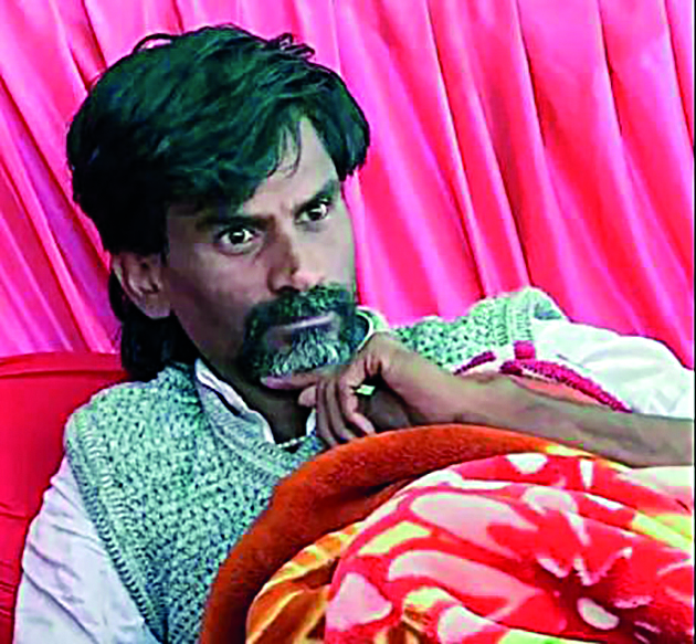मनोज जरांगे यांचे उपोषण सोडविण्यासाठी सरकारचे युद्धपातळीवर प्रयत्न