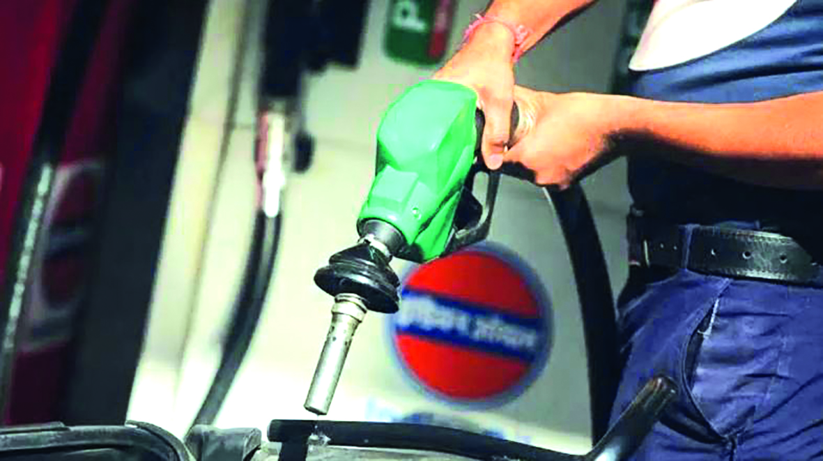  देशात पेट्रोल आणि डिझेलच्या किमती वाढण्याची शक्यता