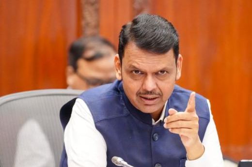 राज्यभरात विशेष मतदार नोंदणी शिबीर, १२ ऑक्टोबरपूर्वी प्रक्रिया पूर्ण करावी, दुष्काळग्रस्तांना दिले मदतीचे  आदेश : मुख्यमंत्री 