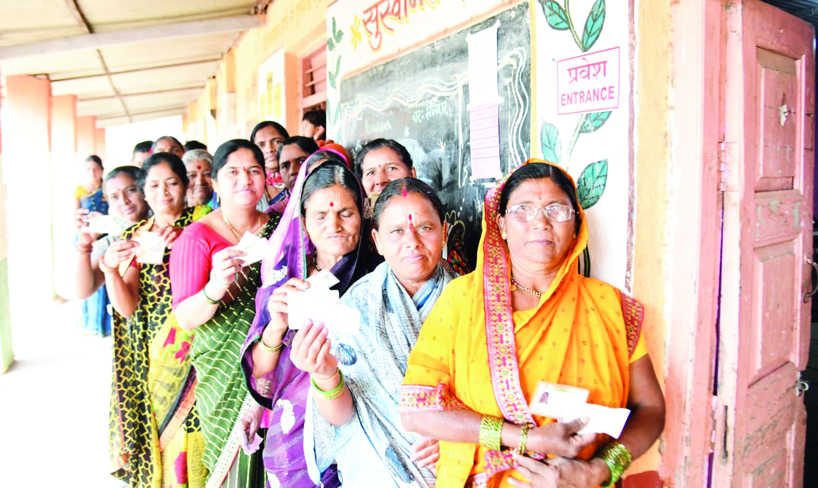 जिल्हा परिषद, पंचायत समितीचे निवडले जाताहेत कारभारी,  किरकोळ प्रकार वगळता सर्वत्र शांततेत मतदान