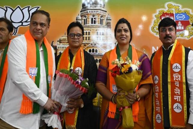 रितू तावडे मुंबईच्या महापौरपदी तर संजय घाडी उपमहापौर, भाजप-शिवसेनेकडून घोषणा