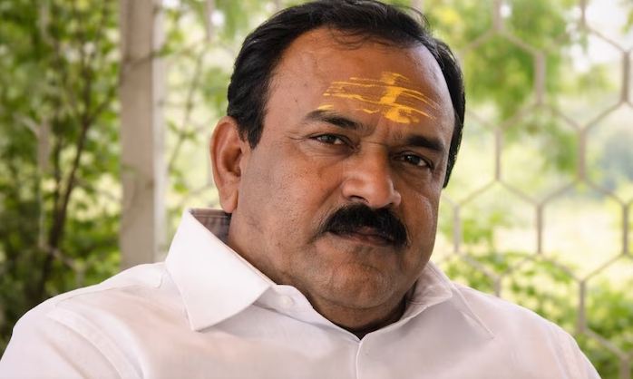 अशोक खरात प्रकरणात धक्कादायक खुलासे;  बड्या अधिकाऱ्यांचाही समावेश, तब्बल 276 व्हिडिओ पोलिसांच्या हाती 