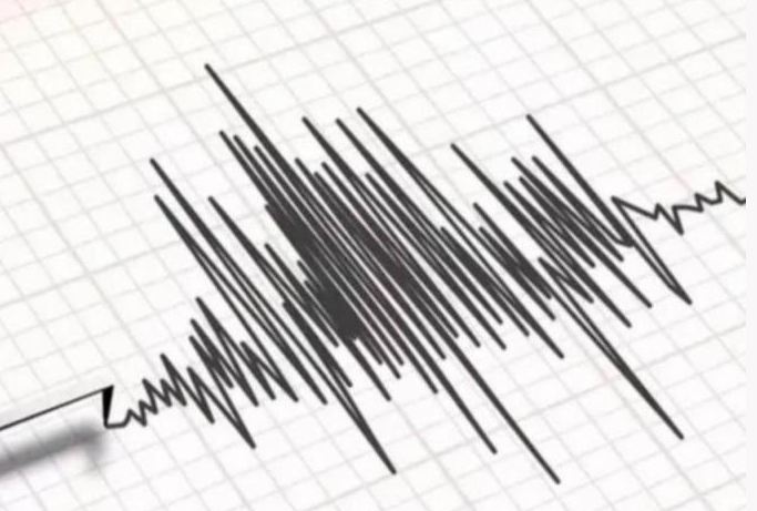 मराठवाडा हादरला ! हिंगोली, परभणी आणि नांदेड जिल्ह्यांना भूकंपाचे सौम्य धक्के; नागरिकांची घराबाहेर धाव