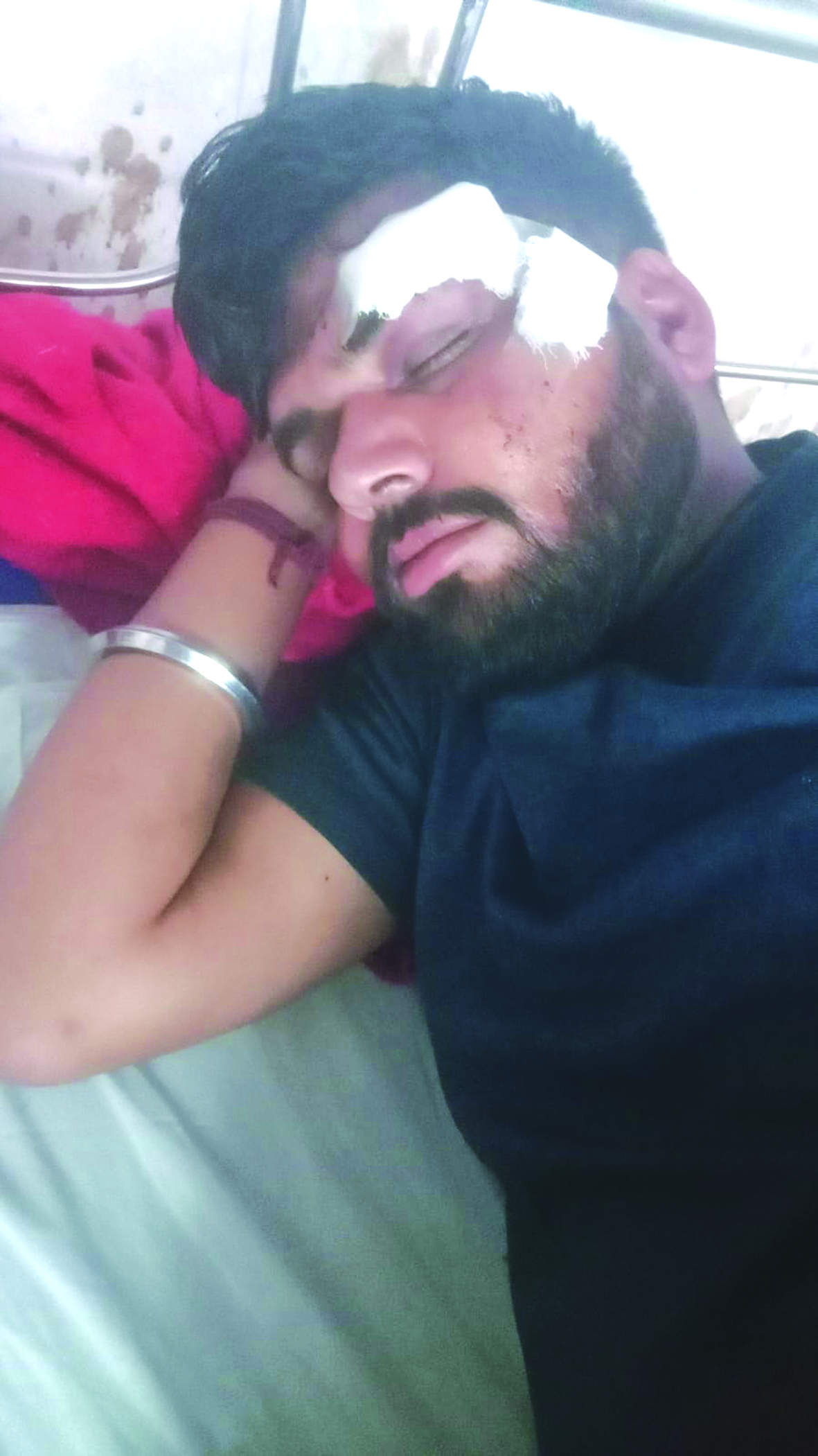 चौघांची एकास बेदम मारहाण