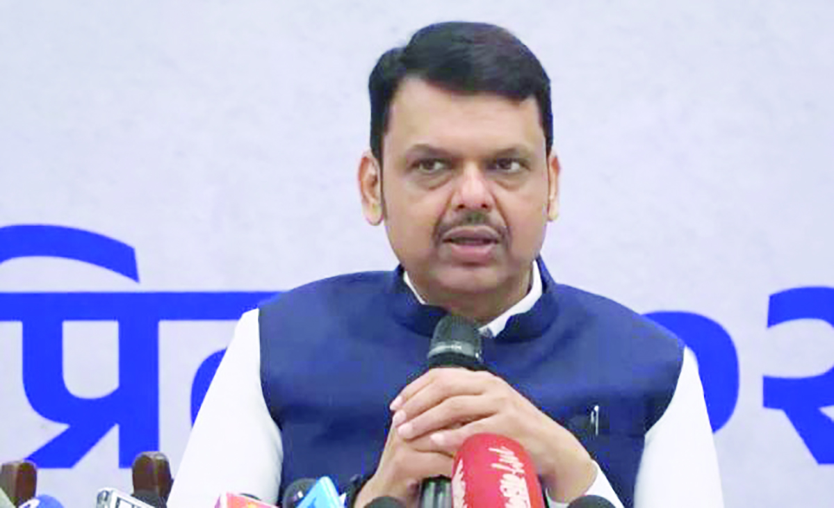 ७० कोटी महिलांचा विश्वासघात केला, देवेंद्र फडणवीस संतापले....