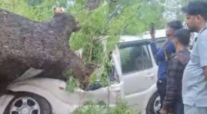 उत्तर प्रदेशाला वादळाचा तडाखा तर  एमपीत भीषण गर्मीचा कहर  प्रयागराज आणि अयोध्येसह ३० जिल्ह्यांमध्ये तब्बल ९४ जणांचा बळी 