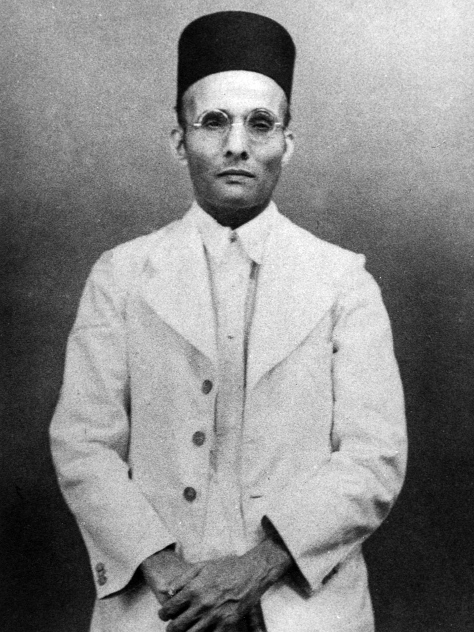 कन्नड येथे स्वातंत्र्यवीर सावरकर जयंती उत्साहात