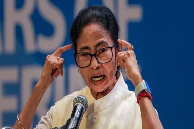 पश्चिम बंगालमध्ये खेला होबे! ५९ आमदार बंडखोर झाले, ममता बॅनर्जींच्या मागे किती शिल्लक राहिले?