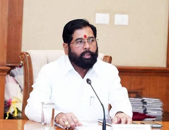 उपमुख्यमंत्री एकनाथ शिंदे यांची प्रकृती बिघडली; उपचारांसाठी रुग्णालयात दाखल